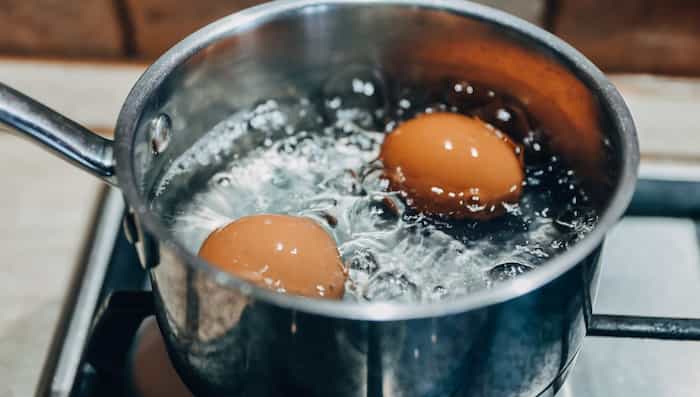 چرا پختن تخم مرغ در قله اورست غیرممکن است؟