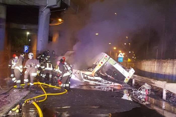 سقوط مرگبار اتوبوس از روی پل در ونیز ایتالیا با کشته های فراوان