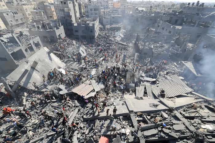 آوار ساختمان های ویران شده توسط بمباران اسرائیل 