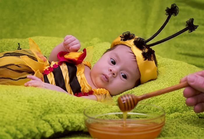 عسل در کاهش سرفه کودکان و بزرگسالان بسیار مهم است