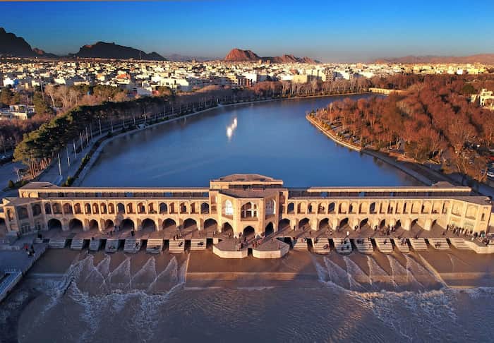 عوامل تاثیرگذار بر شکل گیری معماری پل های تاریخی ایران