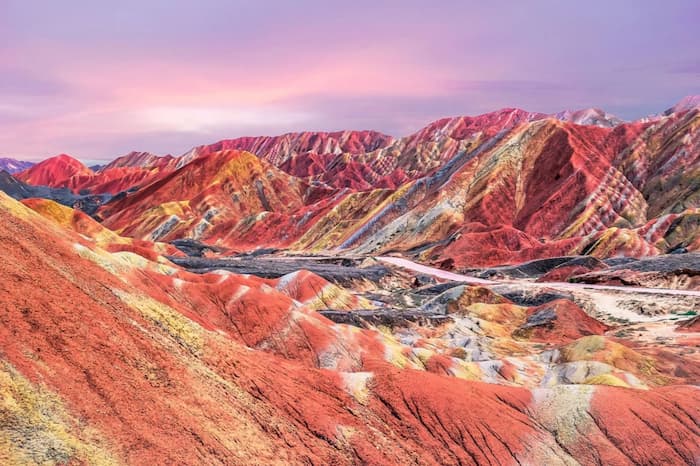 کوه های رنگی آلاداغ لار در زنجان، مسحور و دیدنی
