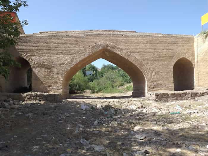 پل تاریخی طینوج قم
