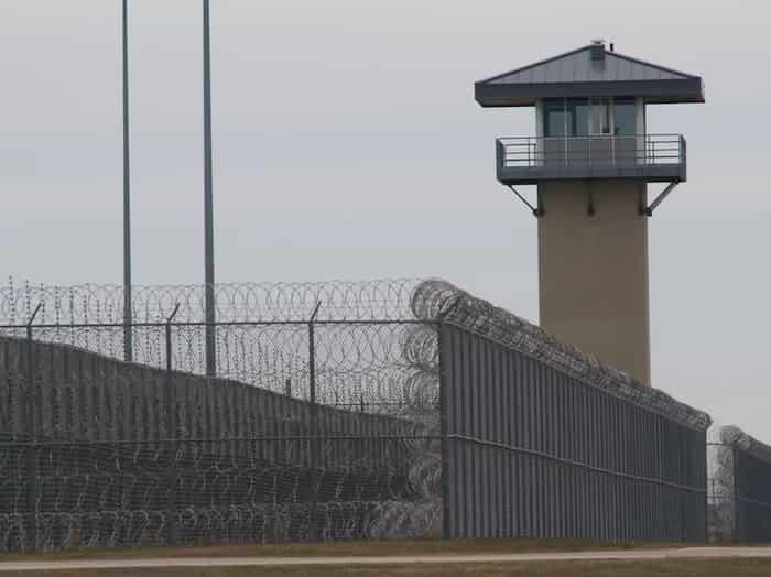یکی از مرگبارترین واحدهای زندان فدرال در حال بسته شدن است