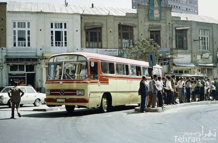 صف اتوبوس در تهران سال 1348