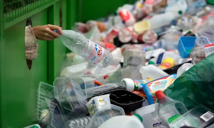 سموم پنهان در پلاستیک ها راز کثیف صنعت هستند - بازیافت راه حل نیست