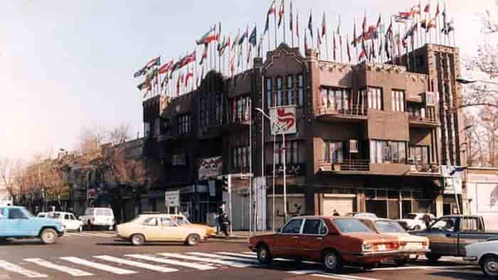 ‏تهران، فخرآباد، ساختمان ایران اسکرین (پرچم) 