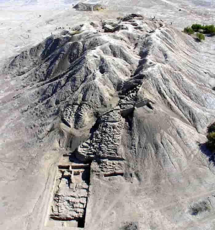 تپه های باستانی کُنار صَندل جیرفت، یادمان تمدنی چند هزار ساله