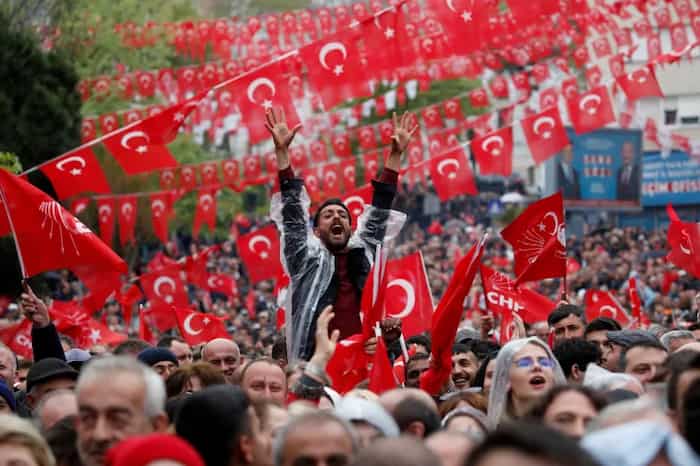 ترکیه برای رای دادن در انتخابات کلیدی، اردوغان با سخت ترین آزمون تاکنون روبروست