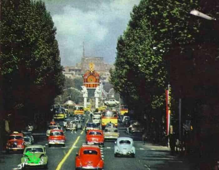 خیابان ولیعصر  به سمت میدان ولیعصر دهه ۴۰