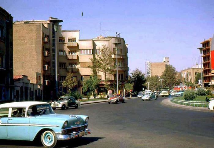 میدان فردوسی تهران دهه ۴۰