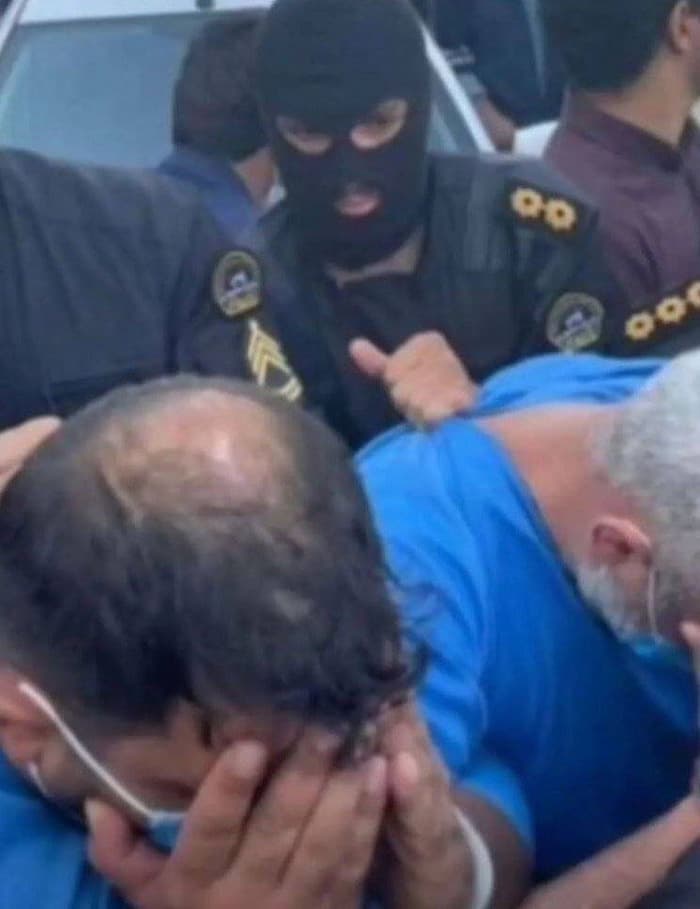 تصویری از لحظه دستگیری هانی کرده توسط پلیس