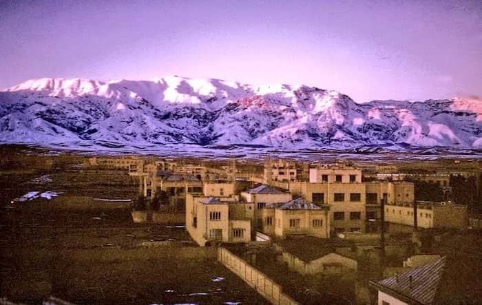 تهران با کوههای برفی،  اوایل دهه ی چهل