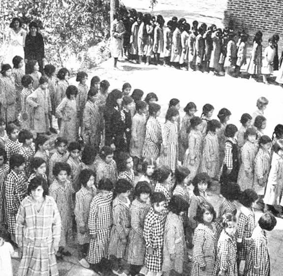 مدرسه دخترانه - تهران سال ۱۳۱۳