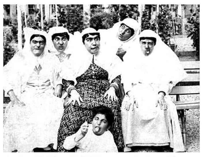 عده‌ای از زنان شوخ طبع دربار قاجار اوایل ورود دوربین عکاسی به ایران