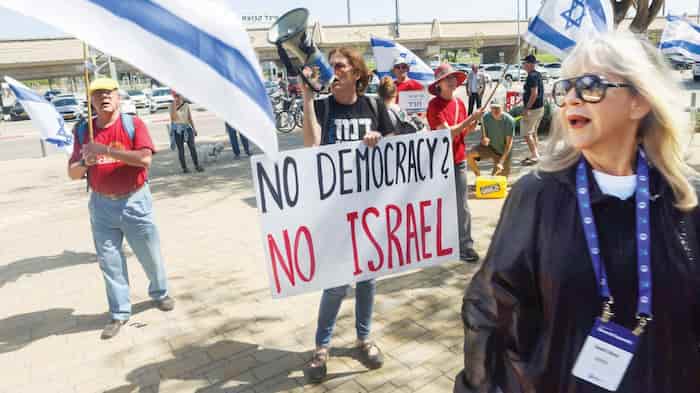 انتقاد نمایندگان اسرائیل از شارون
