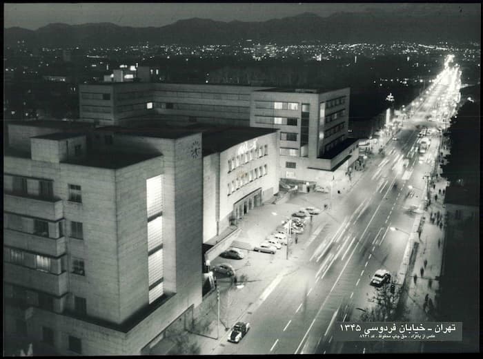 خیابان فردوسی تهران در شب  سال ۱۳۴۵