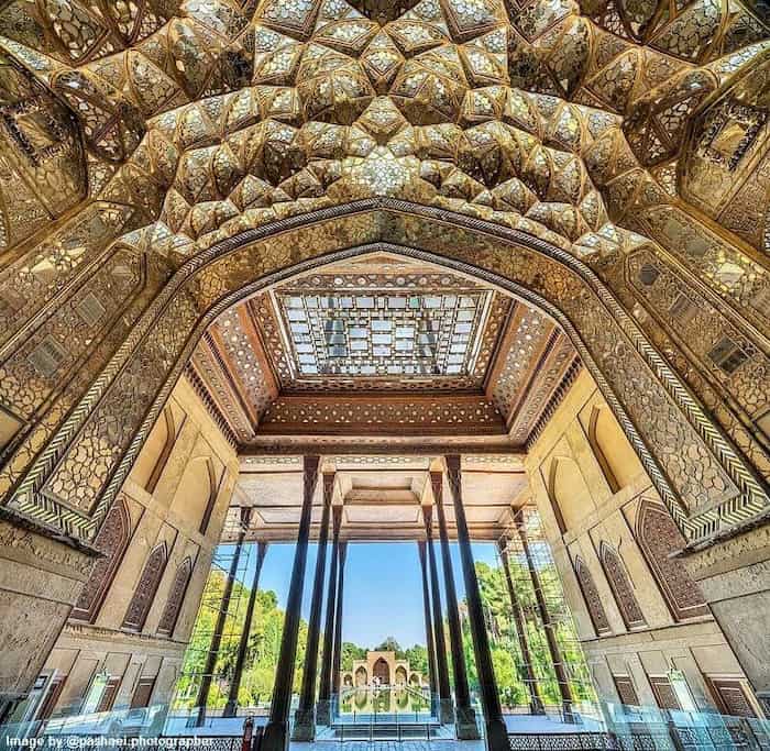 نمای بسیار زیبا از کاخ چهل ستون ، اصفهان