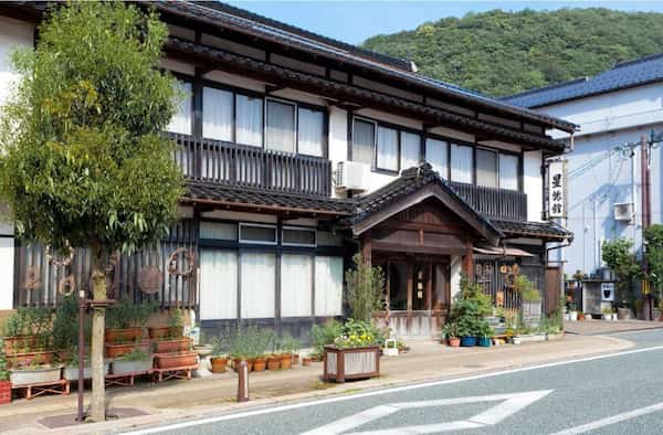 قدیمى ترین هتل جهان در ژاپن