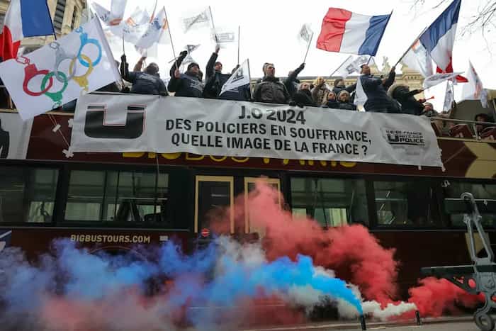 افسران پلیس در رنج هستند، چه تصویری از فرانسه؟