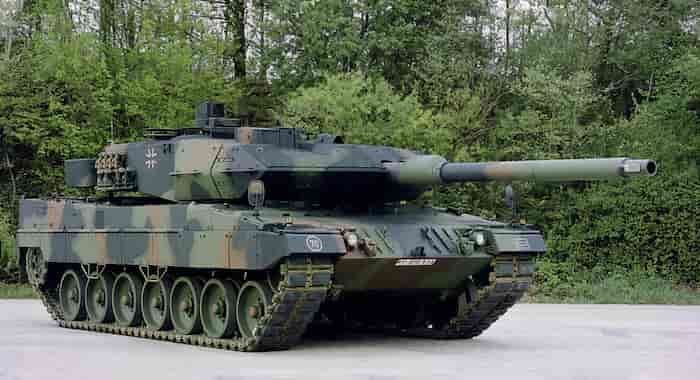 اسپانیا ۲۰ تانک لئوپارد ۲ به اوکراین می‌فرستد