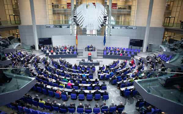  برای اولین بار یک نماینده ناشنوا وارد مجلس آلمان می شود
