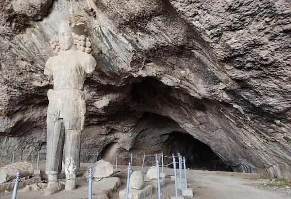 خبر خوب: غار شاپور ثبت ملی شد!