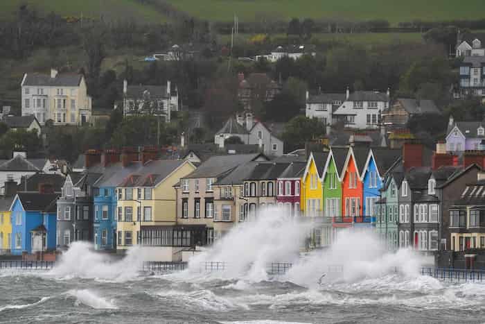 طوفان در انگلیس و ایرلند
